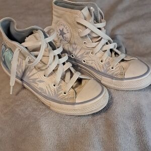 Converse High-Tops with White and Gray Patterns